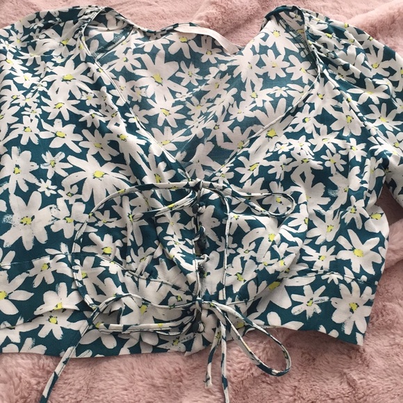 πHOST PICKπZara Crop Top - Picture 2 of 3